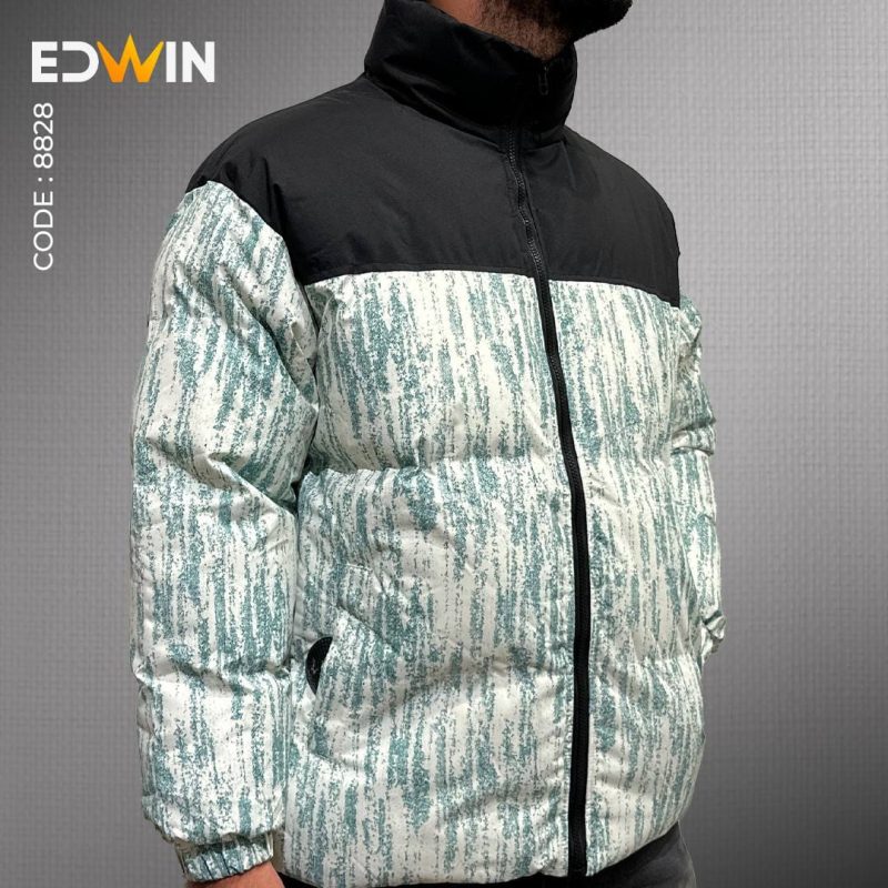 کاپشن مردانه ضد آب برزنتی کد 8828 کاپشن مردانه واترپروف ضد باد و باران نمای نزدیک کاپشن مردانه برزنت بادی